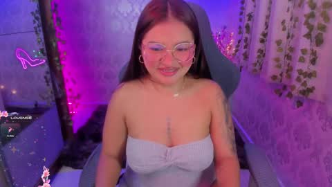 Jazmine online show from January 7, 8:03 am