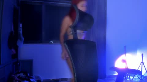 Jazmine online show from June 5, 9:15 am