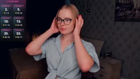 Jenny online show from November 12, 8:12 am