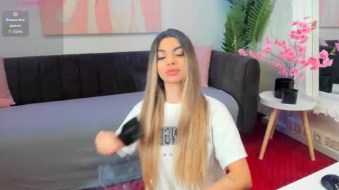 jelly__beanss online show from November 24, 8:38 am