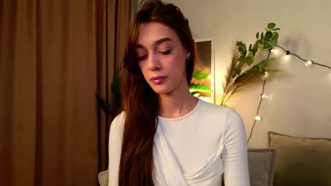 Elli online show from November 22, 9:17 pm