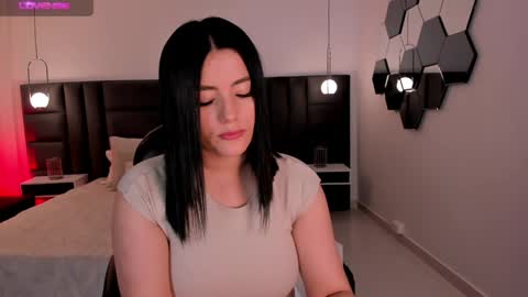 Jenna Olson  online show from January 30, 6:54 pm