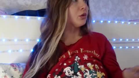 Jennifer online show from February 6, 1:32 pm