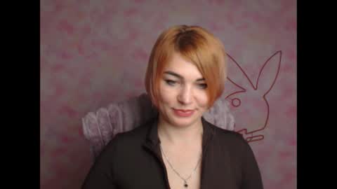 Jennifer online show from April 1, 1:41 pm