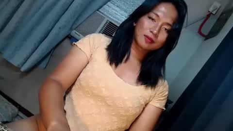 Snapshot of jennifer_licious chatting on October 2, 12:43 pm Jenny online show from October 2, 12:43 pm