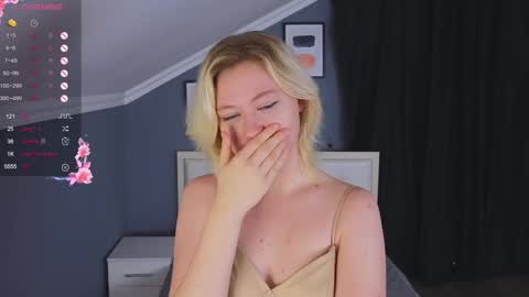 Snapshot of jennifer_mathis chatting on October 1, 3:06 pm jennifer_mathis online show from October 1, 3:06 pm