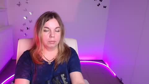 Snapshot of jennifer_moree chatting on October 8, 6:12 pm Jennifer online show from October 8, 6:12 pm