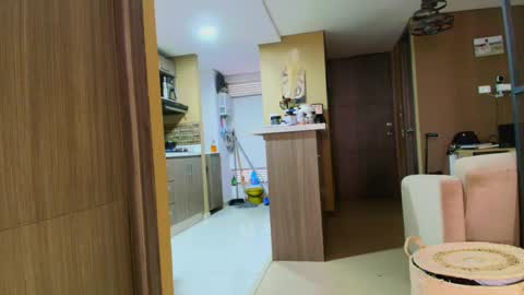 Jenn online show from March 4, 3:15 pm