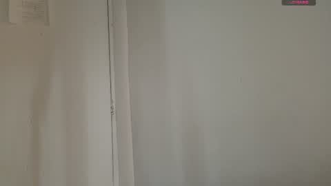 jenny__lawrence online show from July 7, 6:47 am