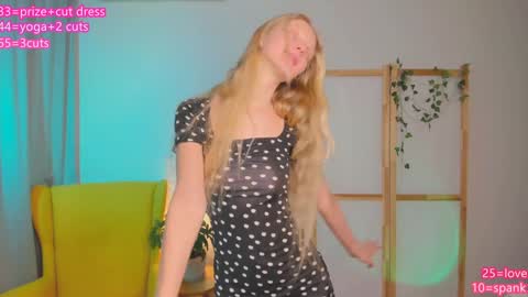 Snapshot of jenny_ames chatting on December 11, 2:54 pm Jenny  online show from December 11, 2:54 pm