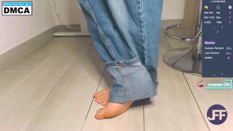 Jenny online show from October 30, 2:07 pm