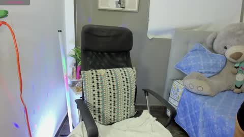 jessica_79 online show from November 5, 10:20 am