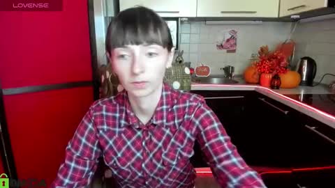 jessicaforris online show from November 3, 7:45 am