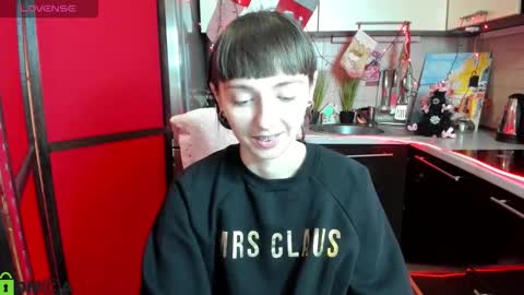 jessicaforris online show from December 15, 8:08 am