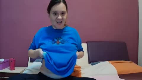 Snapshot of jessika97 chatting on September 22, 5:06 am jessika97 online show from September 22, 5:06 am