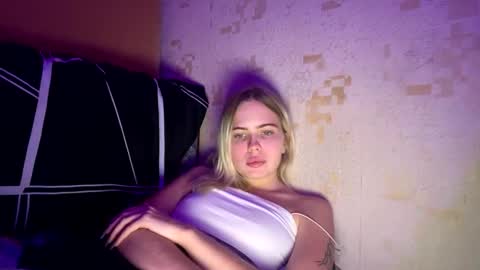 jessika_evans online show from November 15, 6:31 pm