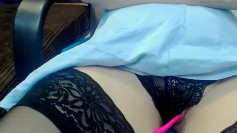 Victoria online show from February 10, 11:19 pm