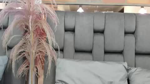 JESSY CORTES online show from April 16, 5:08 am