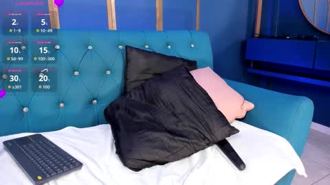 Jessy Morgan online show from October 26, 5:25 am