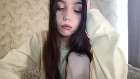 I am Gina ntmu Lets hit 10 Thumbs Up together online show from February 28, 6:24 am