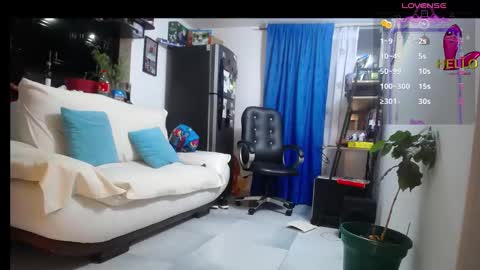 Camila online show from January 11, 11:35 pm