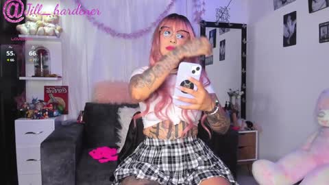 Jill Hardener online show from December 26, 9:15 pm