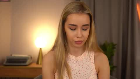 Jenny online show from March 21, 8:19 am