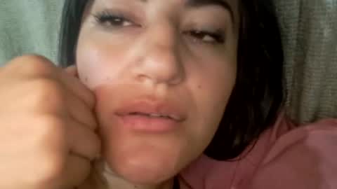 luuuuuuuuuu online show from February 13, 7:54 am