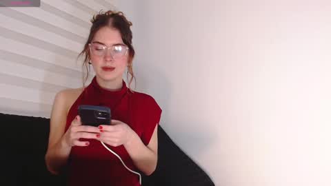 Snapshot of joan_didion chatting on January 1, 8:02 am Joan Didion online show from January 1, 8:02 am