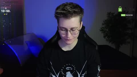 J online show from October 31, 9:41 pm