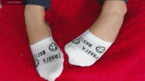 Jhulia online show from November 10, 1:50 pm