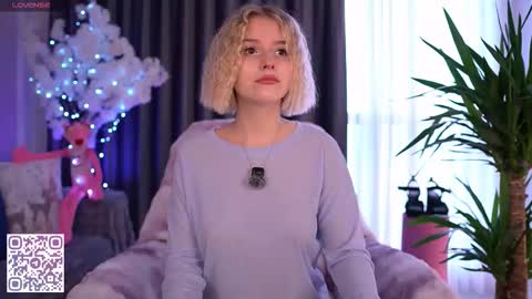 Paula online show from December 14, 9:26 am