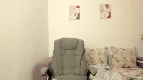 Jolene online show from October 27, 9:38 am