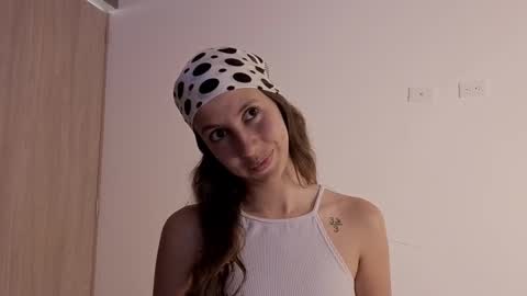 jolie_lov online show from November 29, 3:38 pm