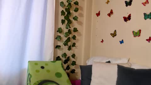 Jolie Mature online show from November 28, 10:35 pm