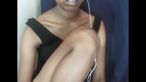 joliekah27 online show from February 15, 7:51 am