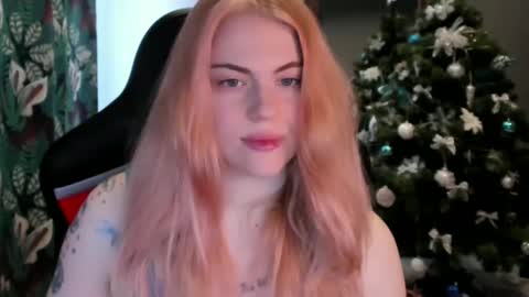 Snapshot of jolly_doll_ chatting on January 1, 5:33 am Jolly online show from January 1, 5:33 am