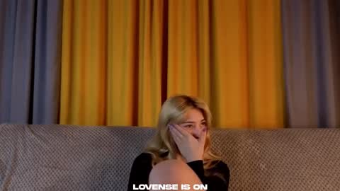 Viola online show from March 6, 2:23 pm