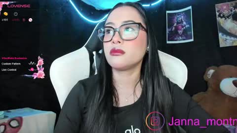 Snapshot of jonathanrwick chatting on September 9, 4:45 am Janna online show from September 9, 4:45 am