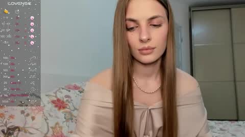 Julia and Julia online show from December 17, 3:38 pm