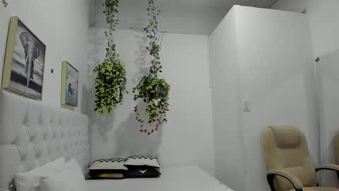 juana_naranjo online show from June 2, 3:07 am