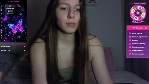 laura online show from March 9, 3:15 pm