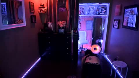 juicyjayxxx69 online show from January 17, 2:50 am