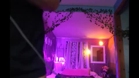 juicyjayxxx69 online show from November 27, 4:15 am