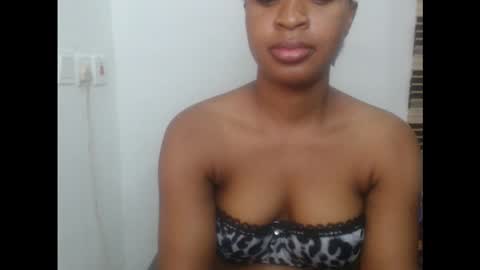 juicykinkx online show from October 12, 12:29 pm