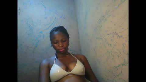 juicypiexx online show from December 3, 10:56 pm