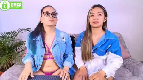 Jules and Gia online show from April 11, 4:32 pm