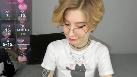 Snapshot of julescrown chatting on February 26, 1:03 am Jules online show from February 26, 1:03 am