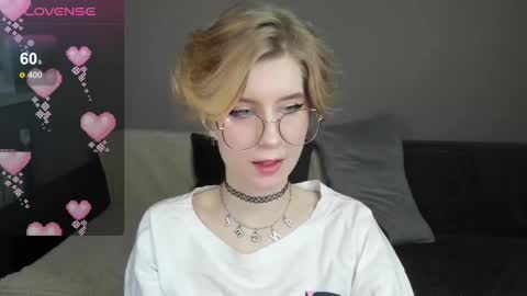 Snapshot of julescrown chatting on February 22, 1:11 am Jules online show from February 22, 1:11 am