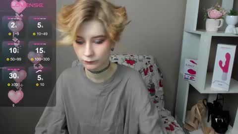 Snapshot of julescrown chatting on February 13, 1:29 am Jules online show from February 13, 1:29 am